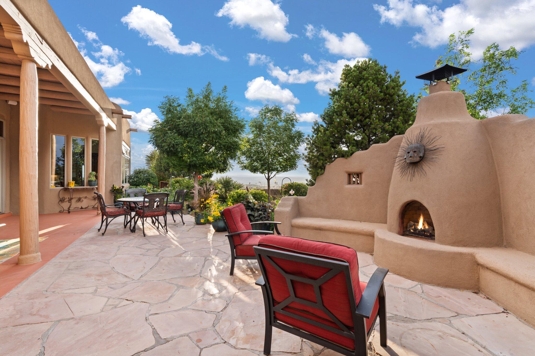4 CAMINO VISTA HERMOSA
