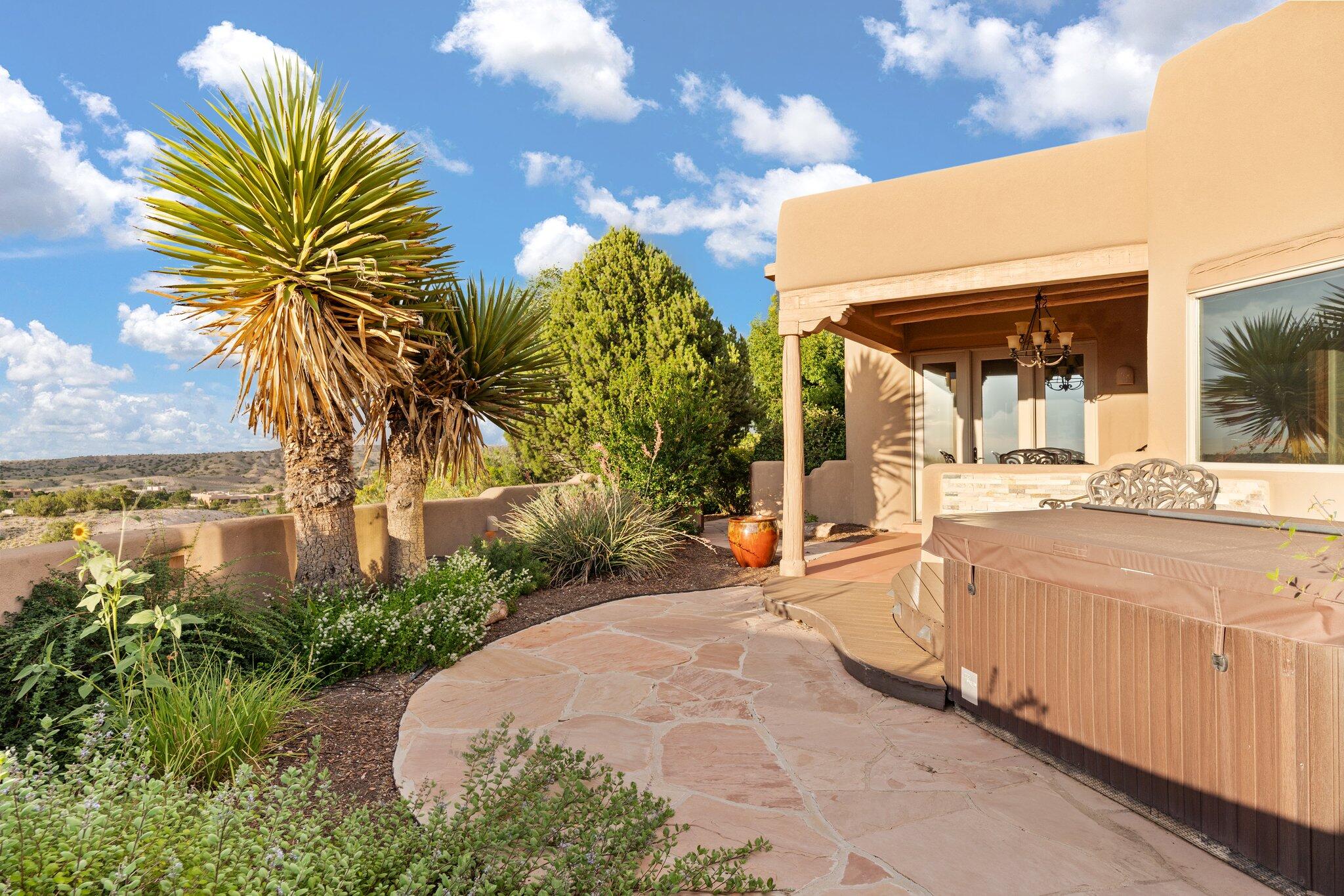 4 CAMINO VISTA HERMOSA