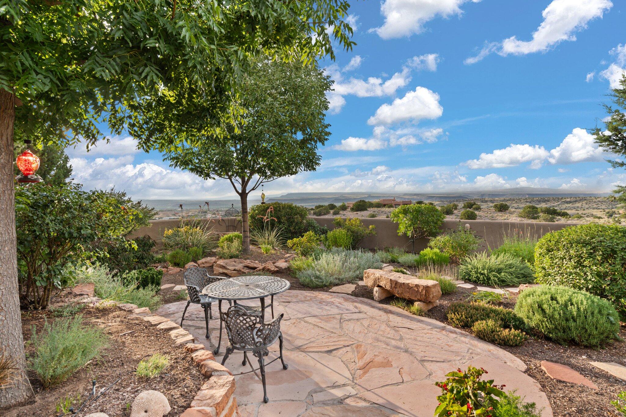 4 CAMINO VISTA HERMOSA