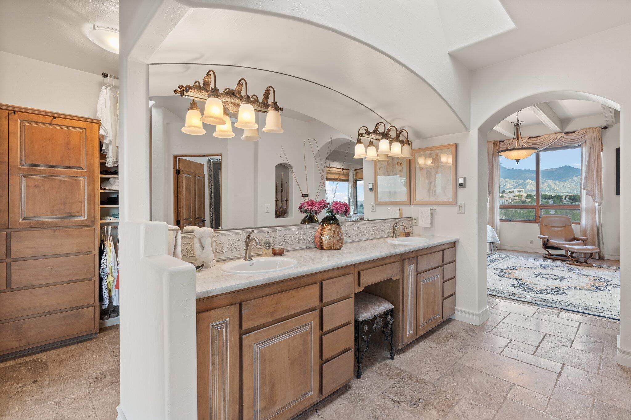 4 CAMINO VISTA HERMOSA