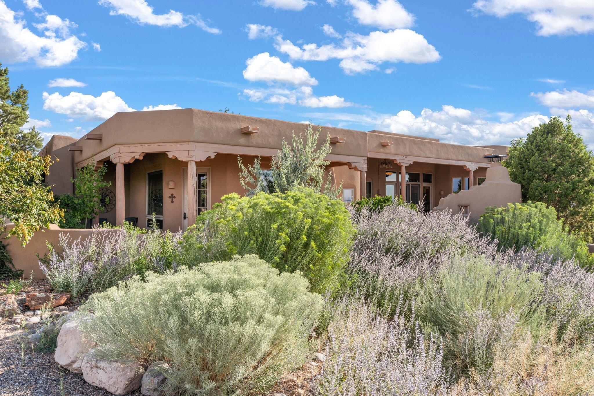 4 CAMINO VISTA HERMOSA