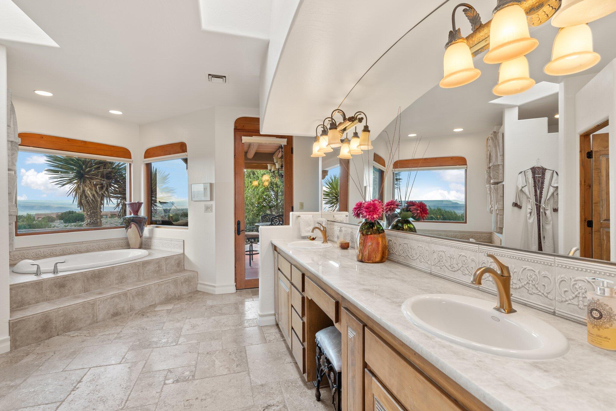 4 CAMINO VISTA HERMOSA