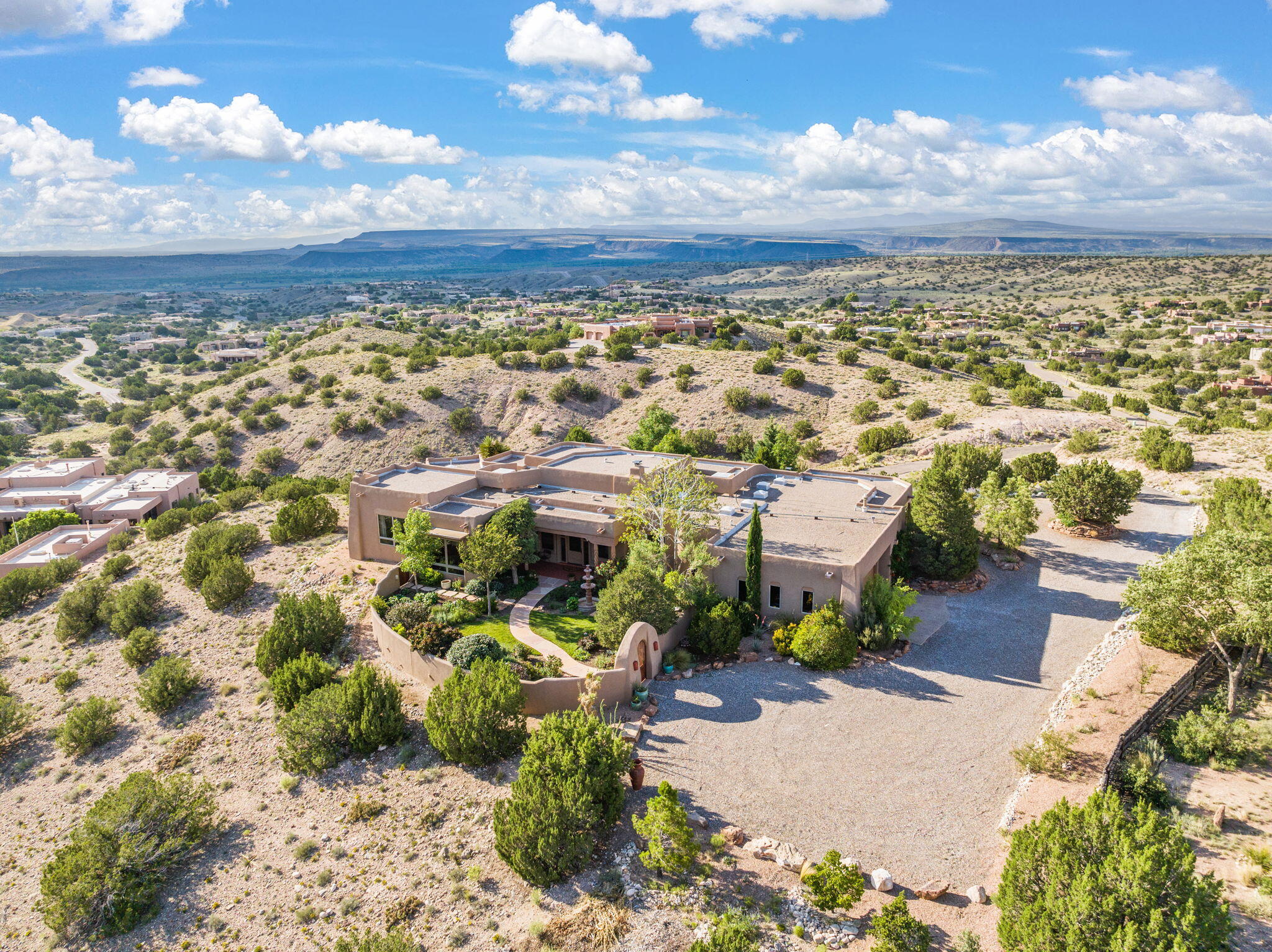 4 CAMINO VISTA HERMOSA
