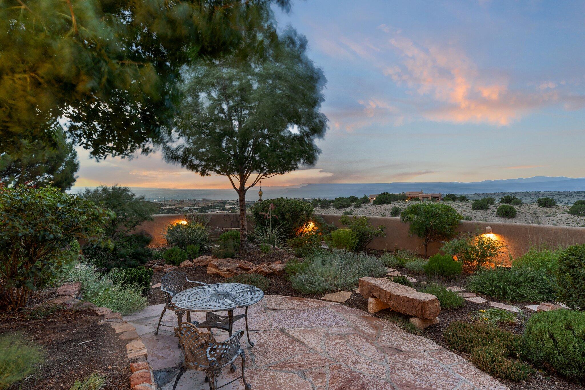 4 CAMINO VISTA HERMOSA