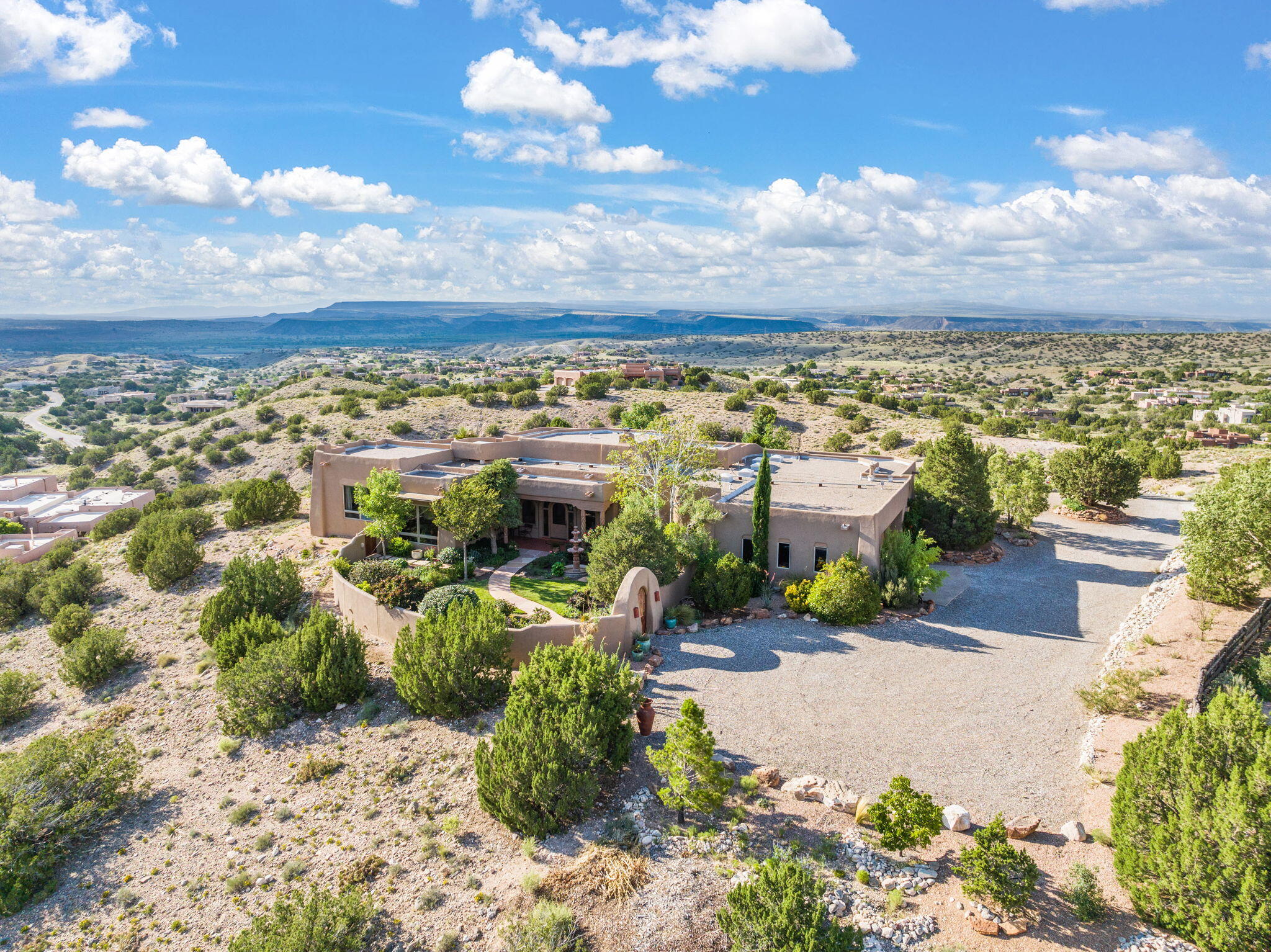 4 CAMINO VISTA HERMOSA
