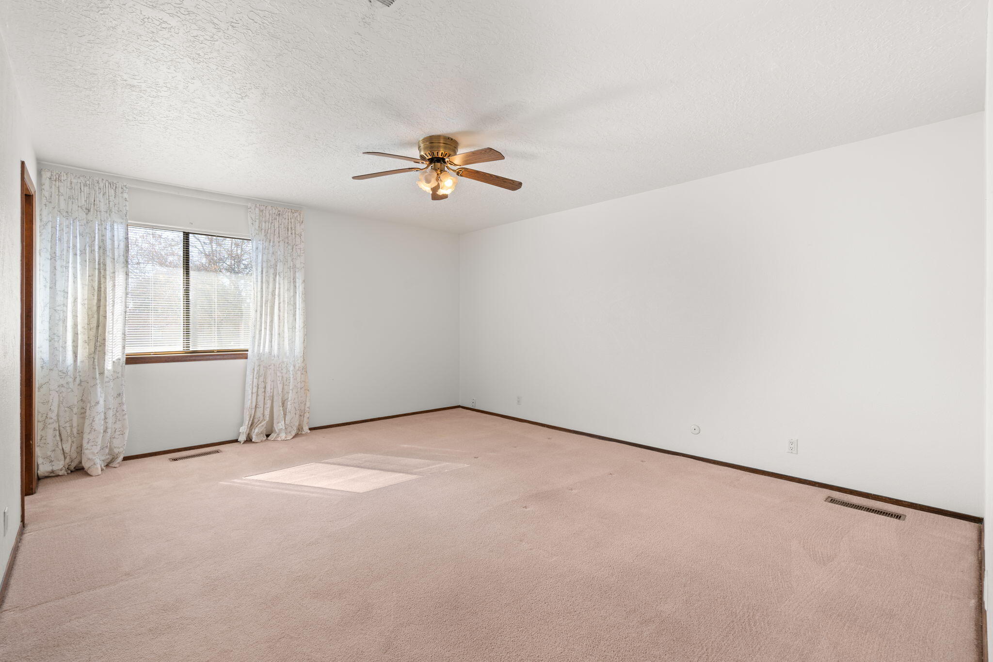 5628 ESTRELLITA DEL NORTE Road NE