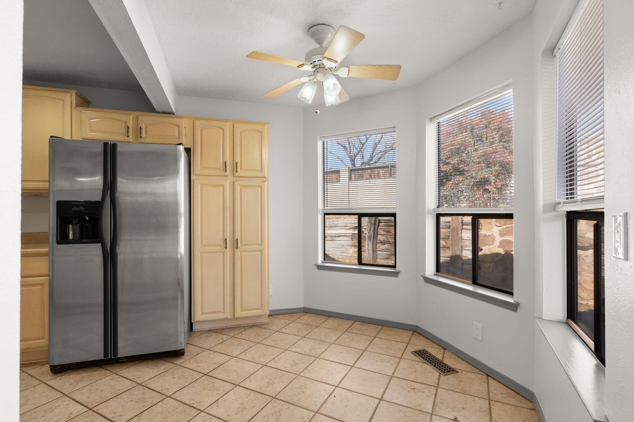 5628 ESTRELLITA DEL NORTE Road NE