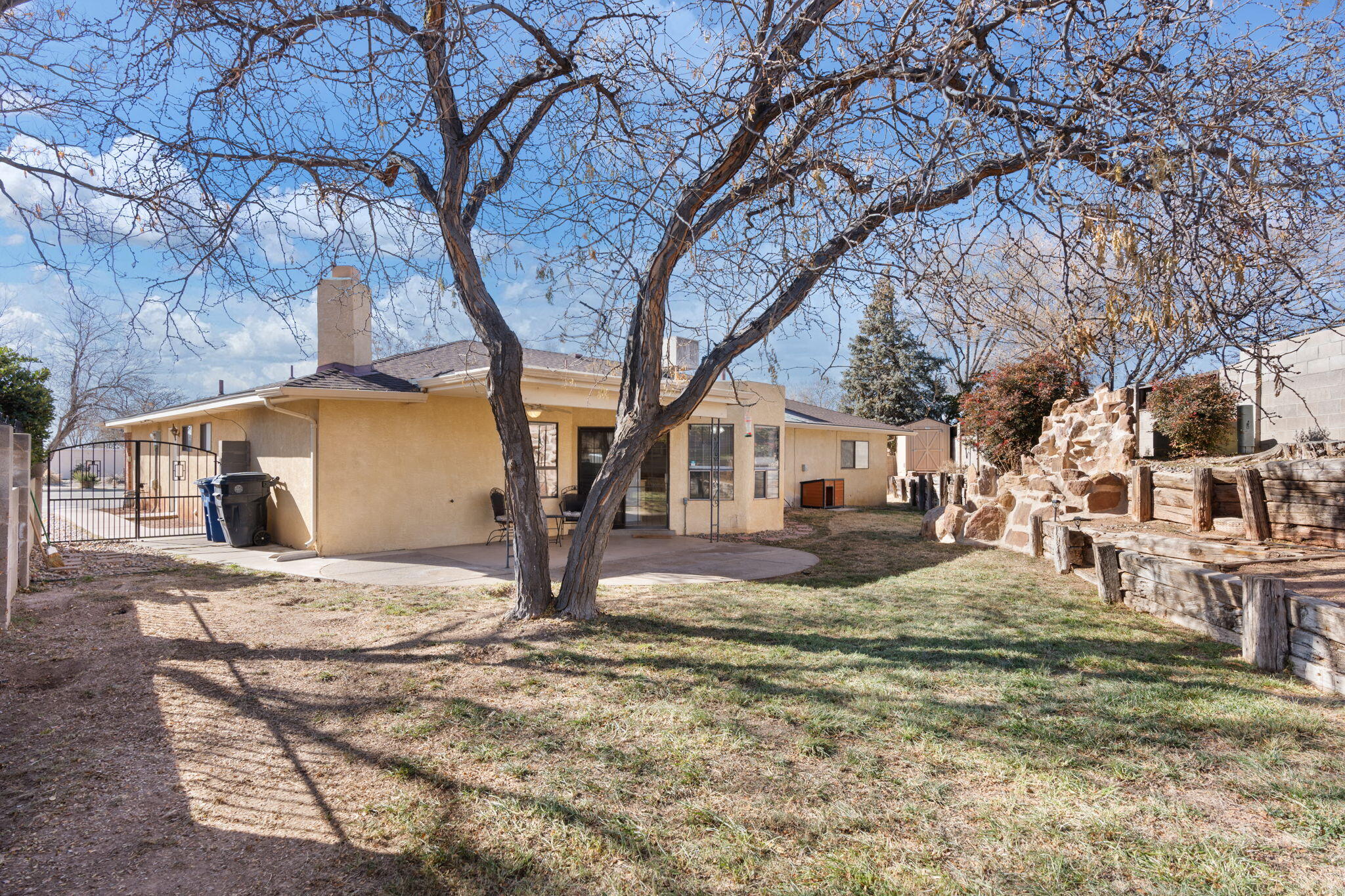 5628 ESTRELLITA DEL NORTE Road NE