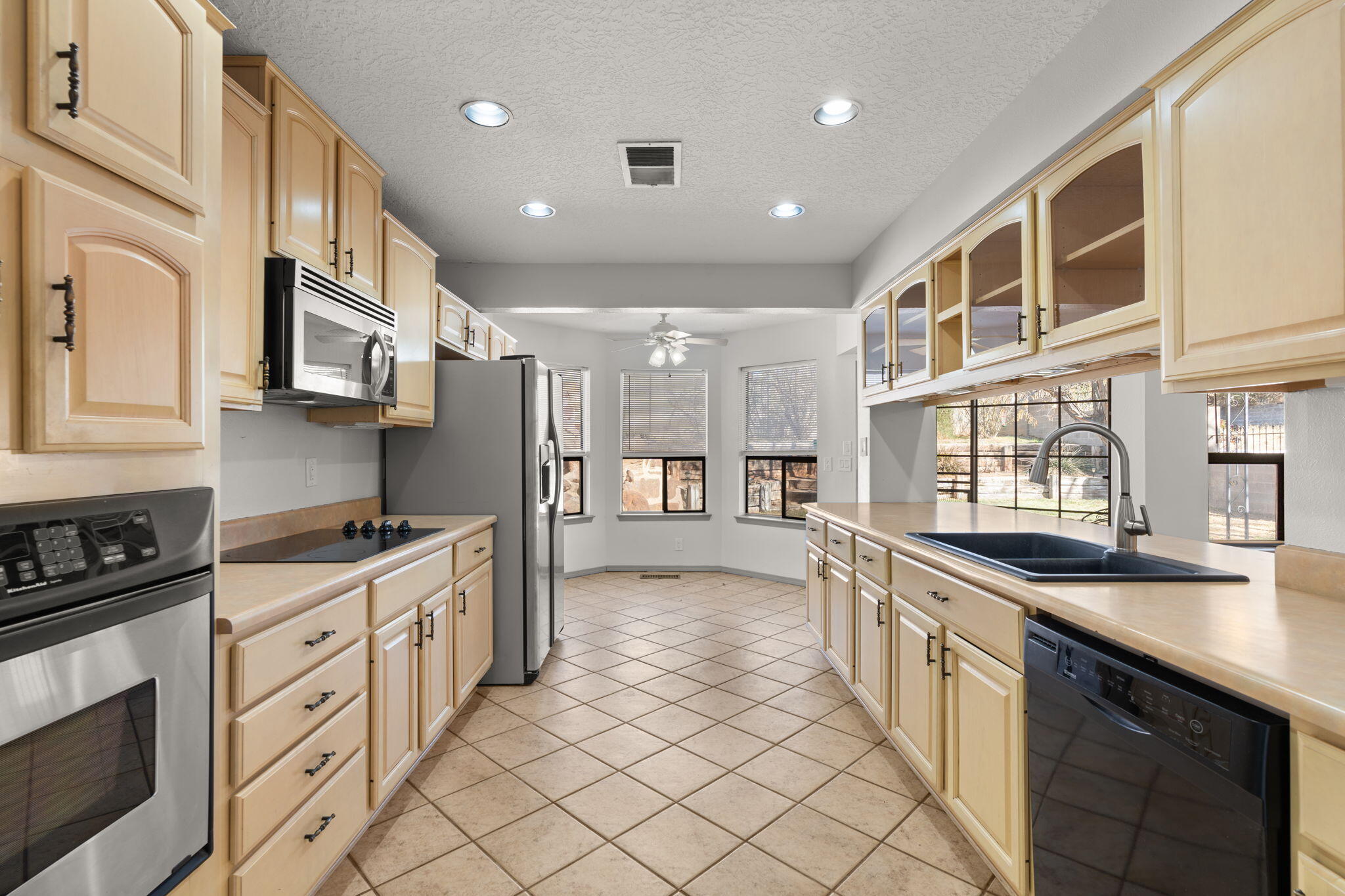 5628 ESTRELLITA DEL NORTE Road NE