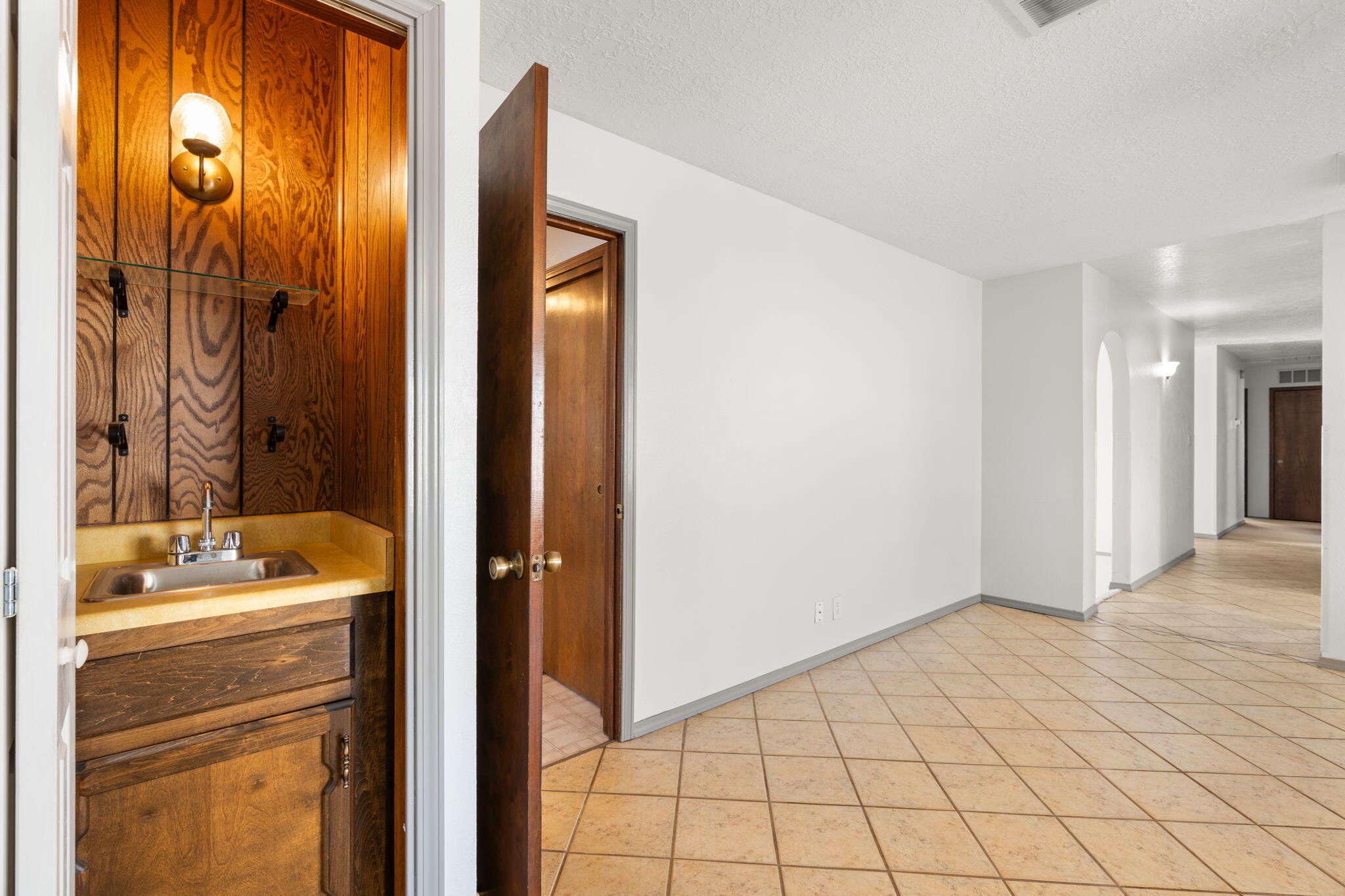 5628 ESTRELLITA DEL NORTE Road NE