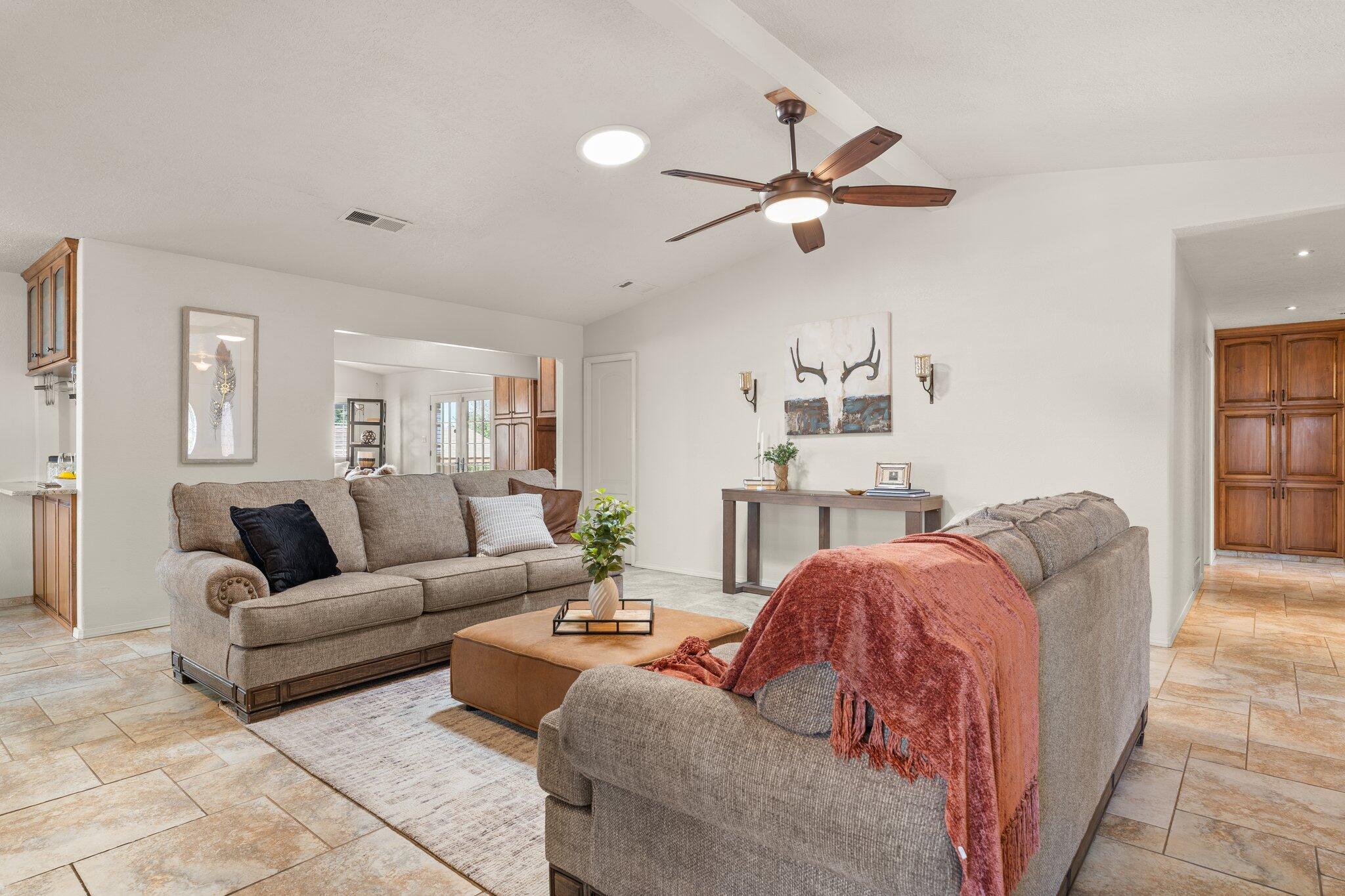 4001 SHENANDOAH Place NE