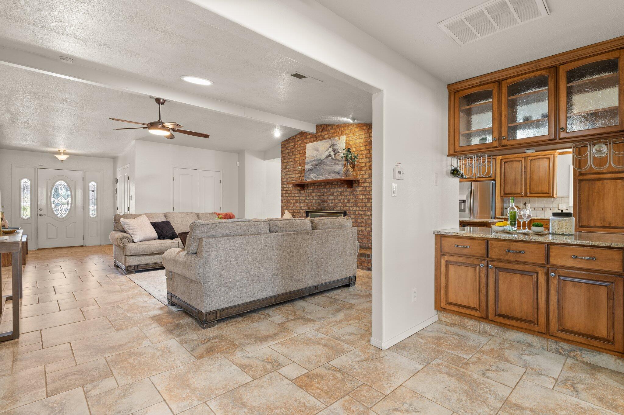 4001 SHENANDOAH Place NE
