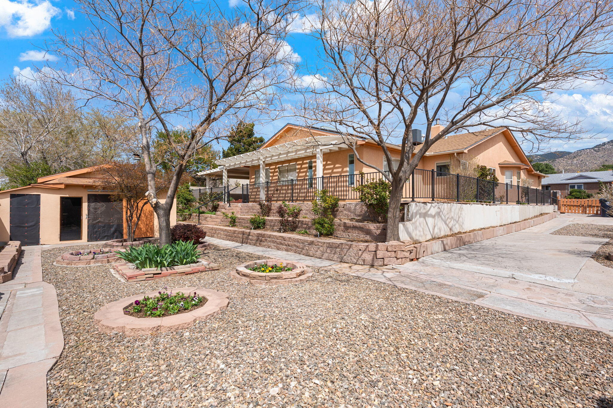 4001 SHENANDOAH Place NE