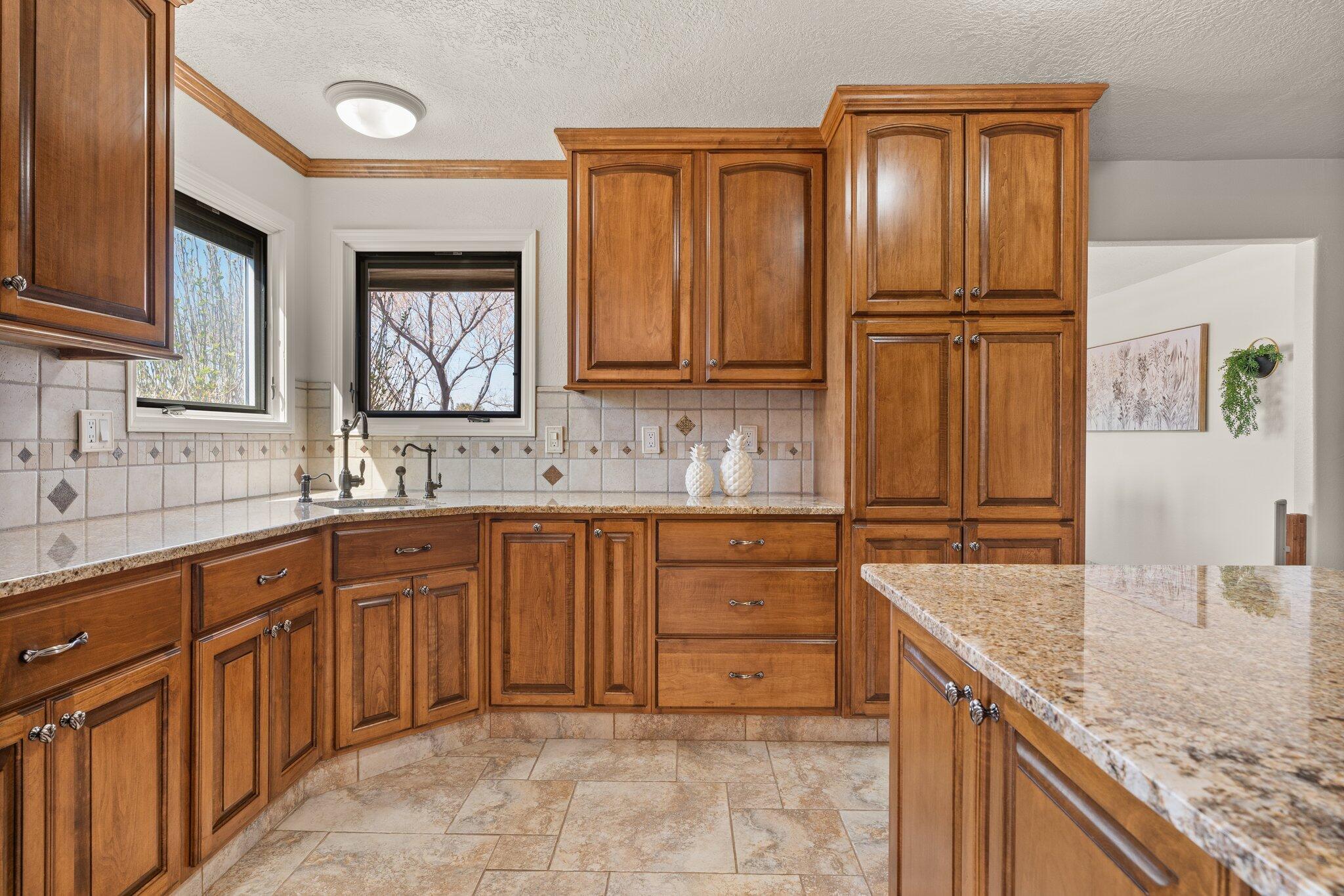 4001 SHENANDOAH Place NE