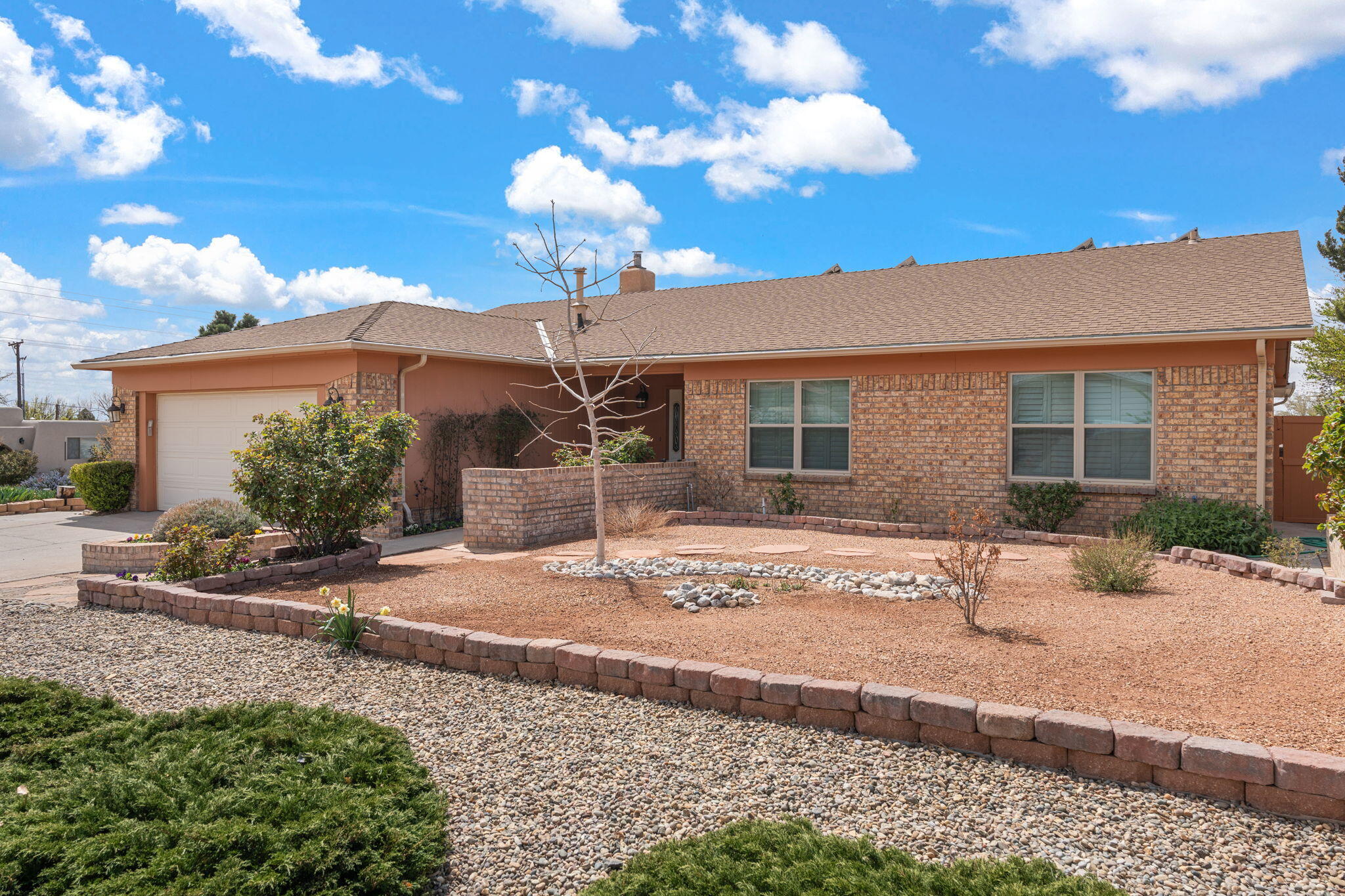 4001 SHENANDOAH Place NE