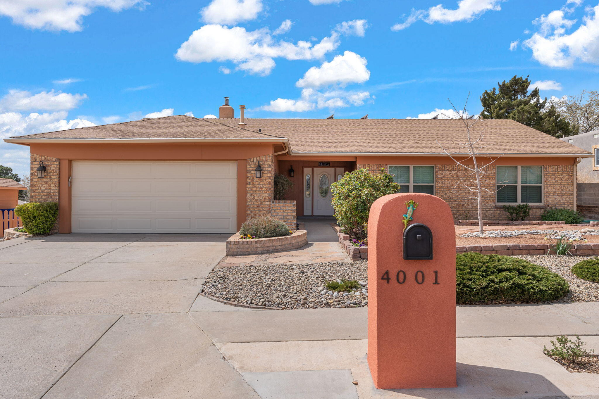 4001 SHENANDOAH Place NE