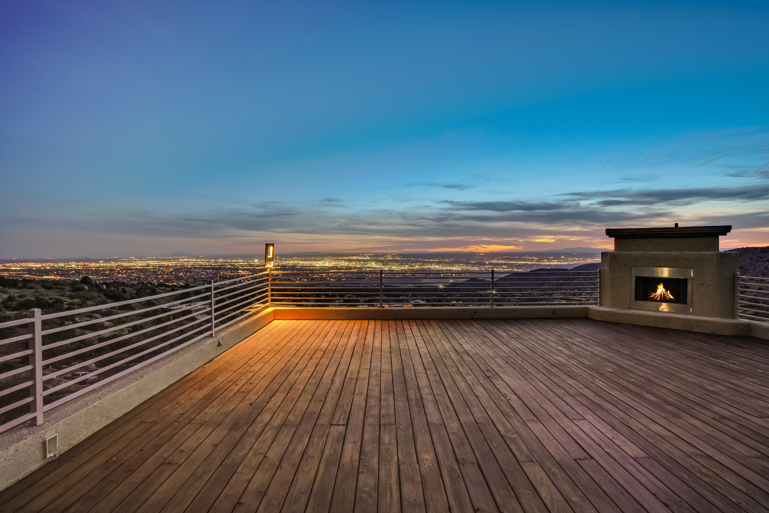 1104 LA LUZ Trail NE