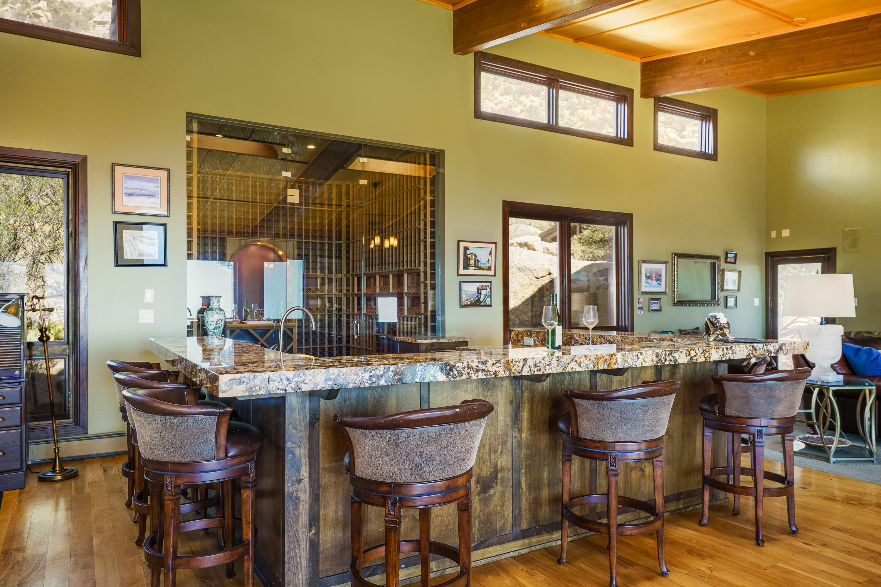 1104 LA LUZ Trail NE