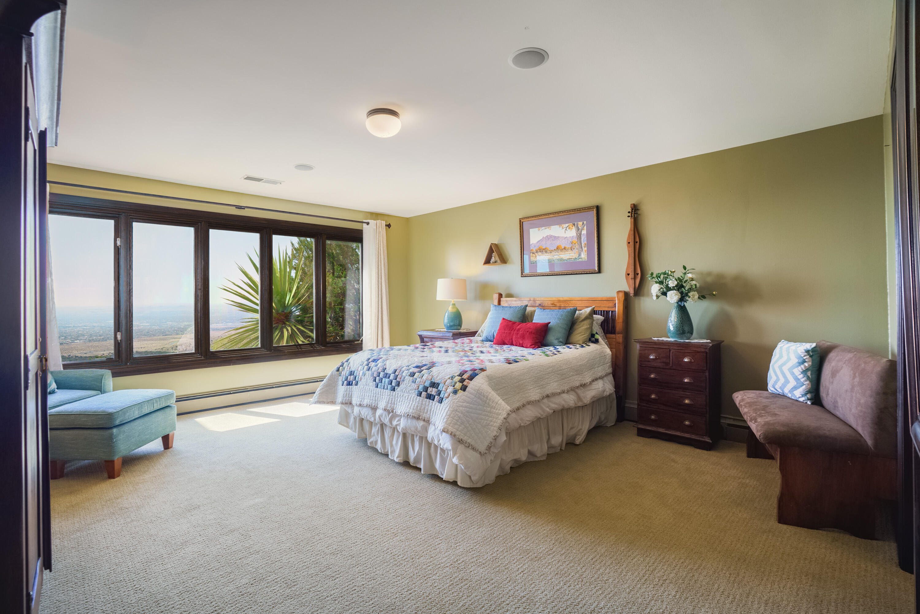 1104 LA LUZ Trail NE