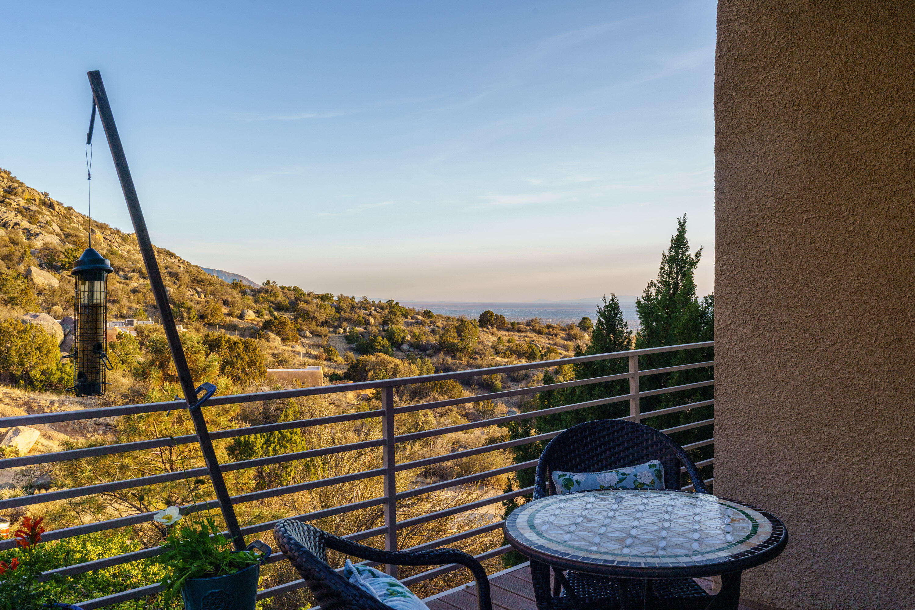 1104 LA LUZ Trail NE