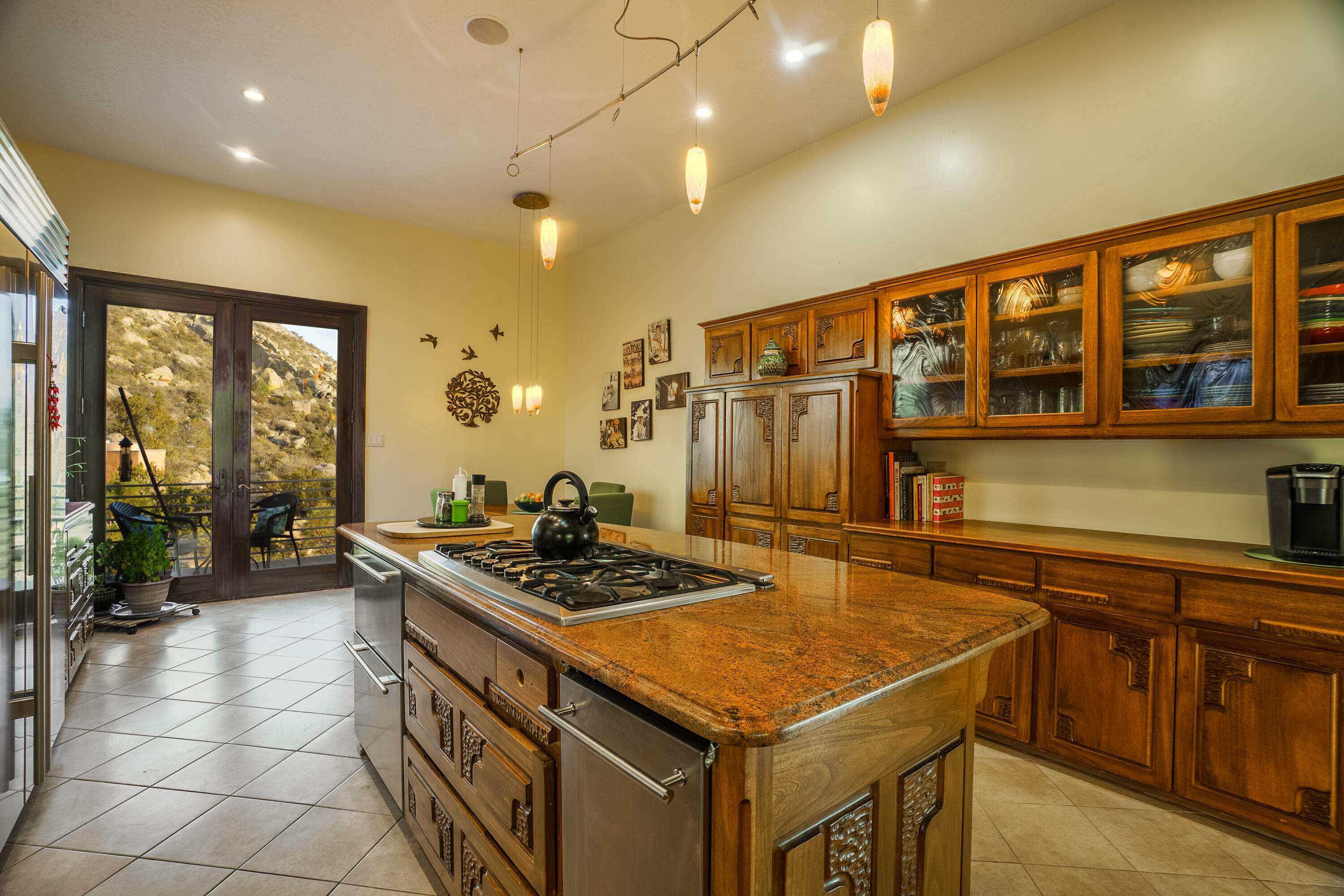 1104 LA LUZ Trail NE