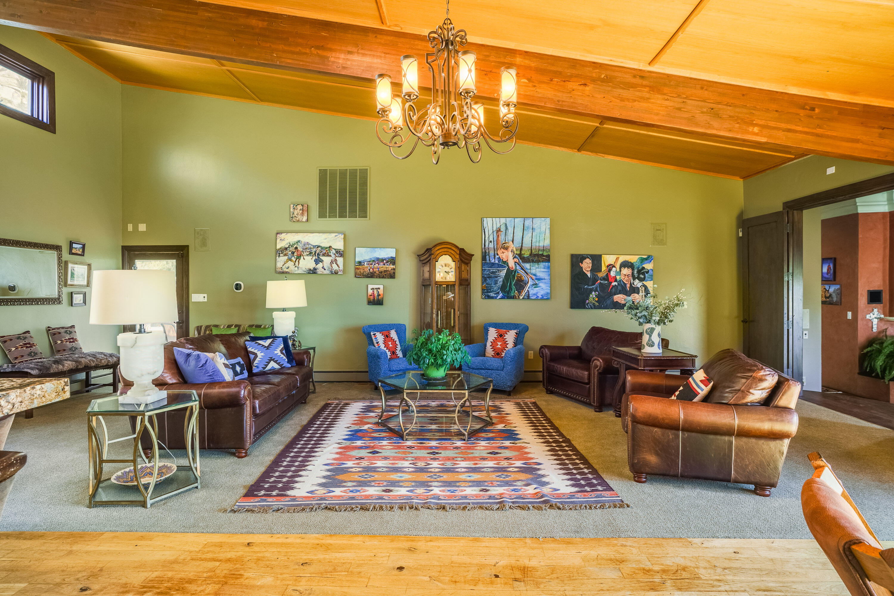 1104 LA LUZ Trail NE