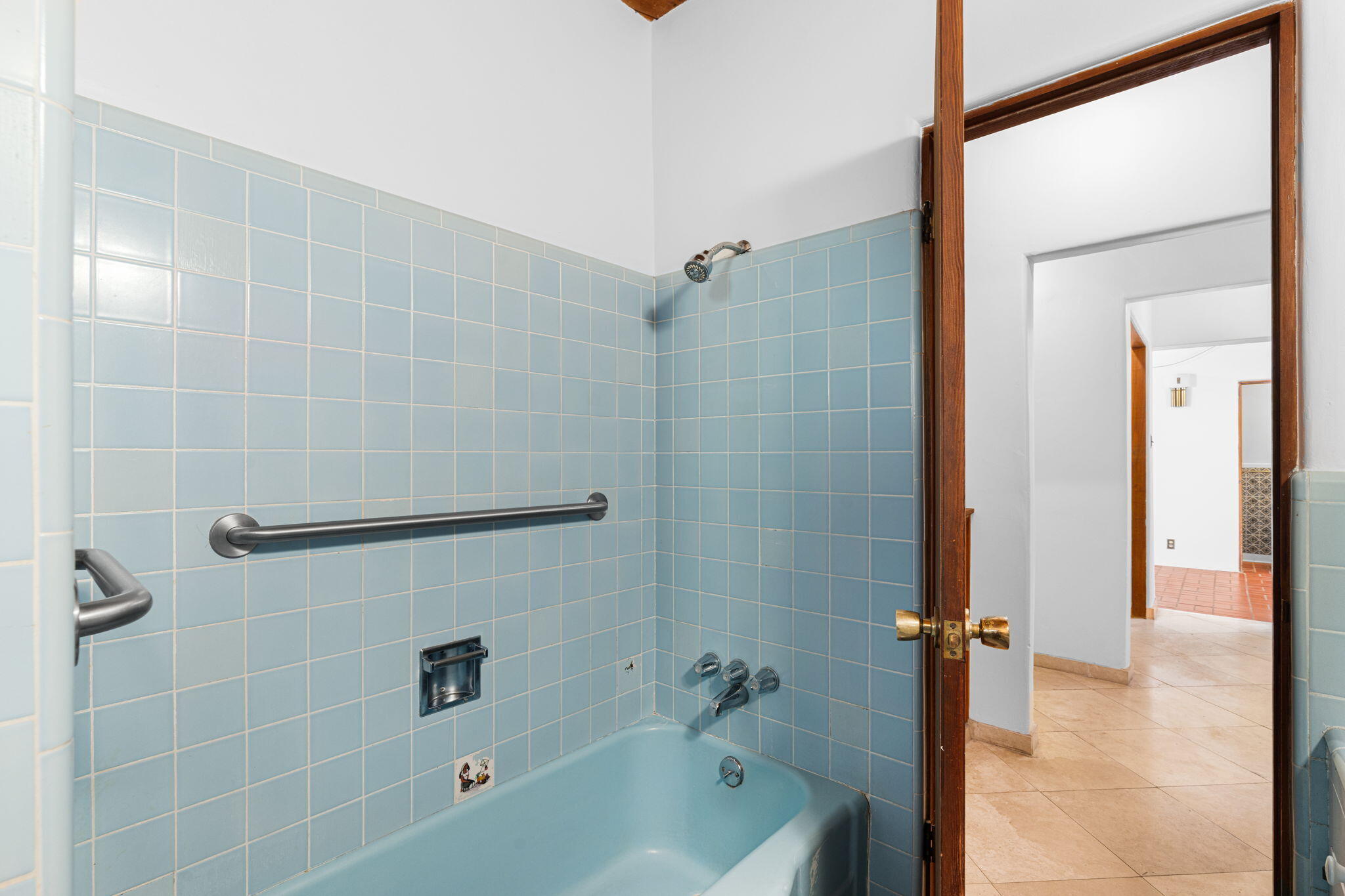 2316 HANNETT Avenue NE