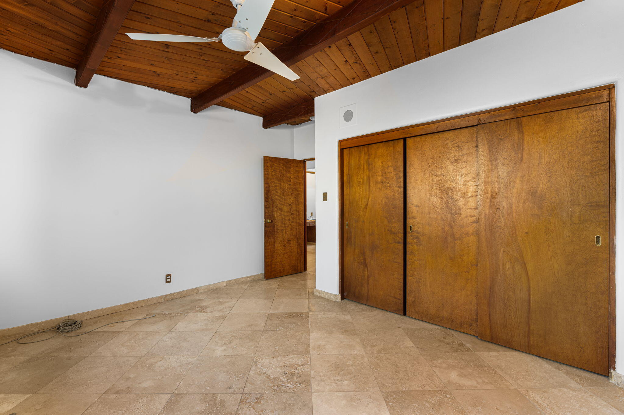 2316 HANNETT Avenue NE