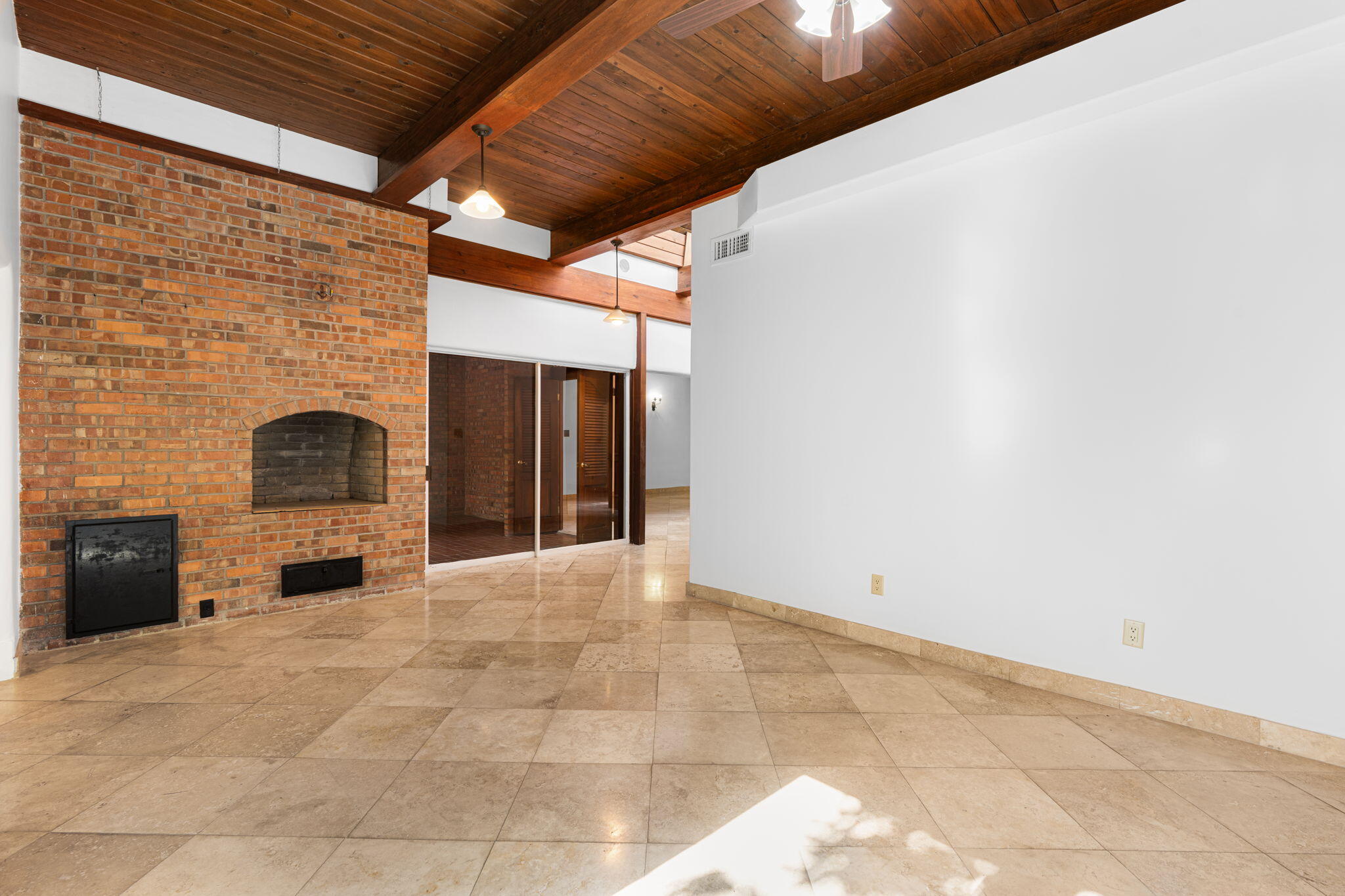 2316 HANNETT Avenue NE