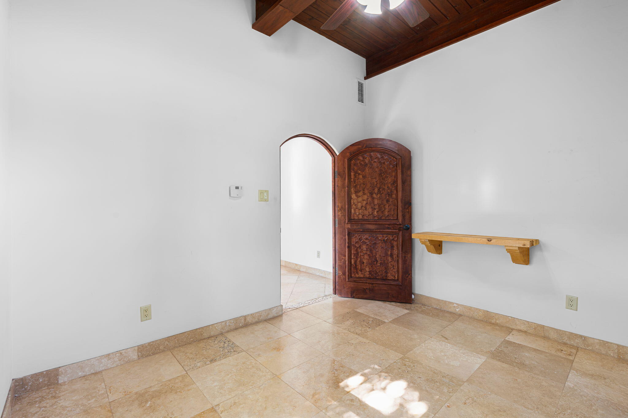 2316 HANNETT Avenue NE