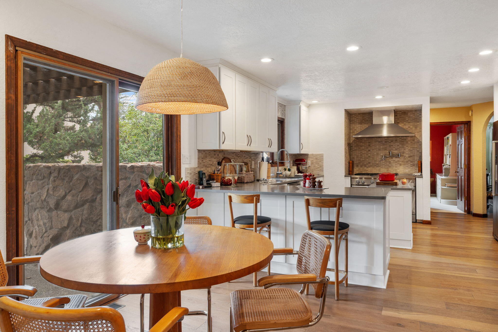 9517 SEABROOK Drive NE