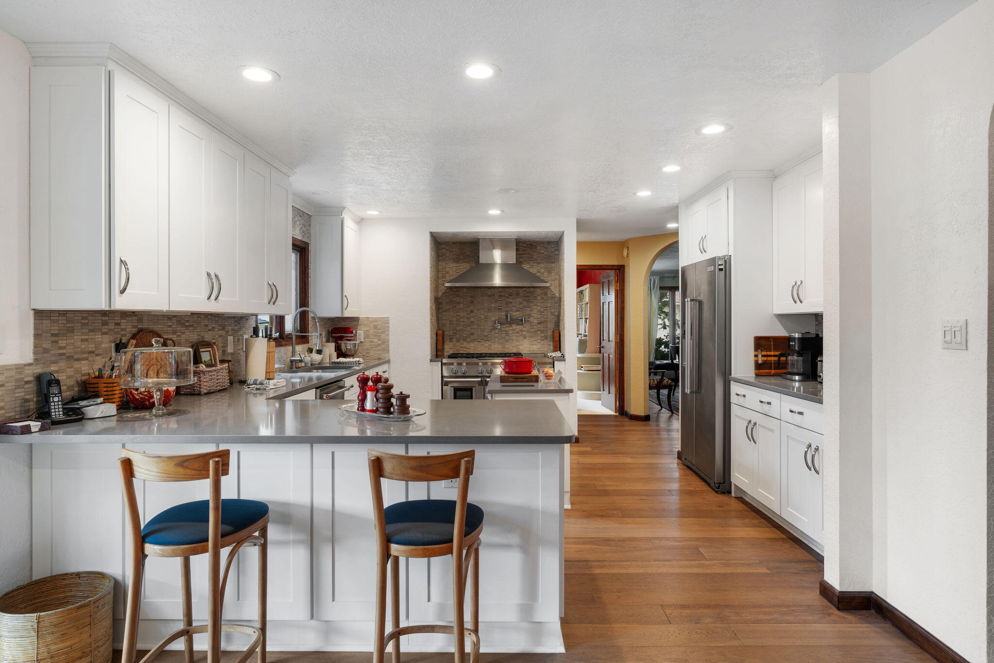 9517 SEABROOK Drive NE