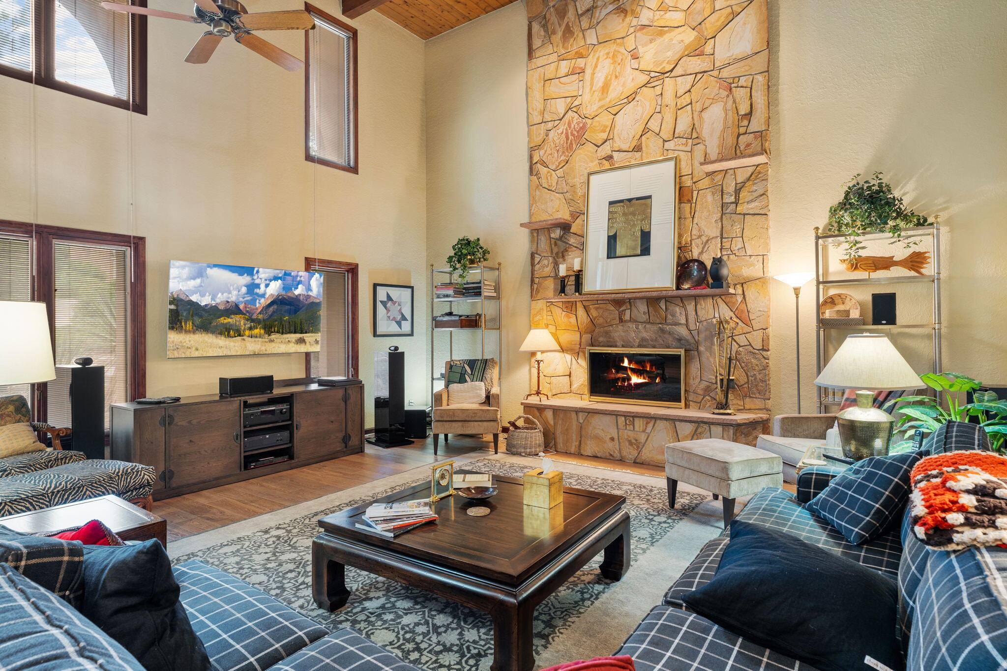 9517 SEABROOK Drive NE