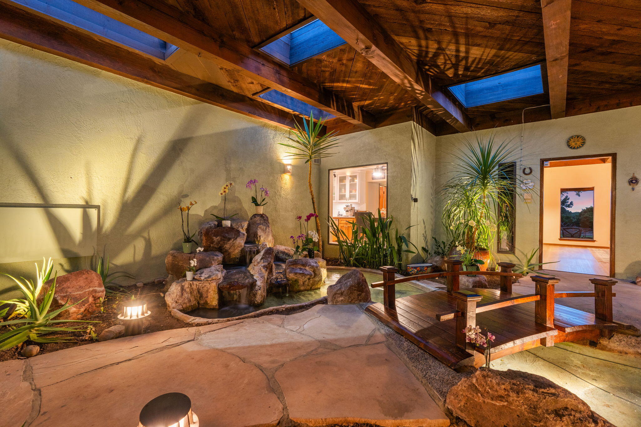 3001 LA VILLITA Place NE