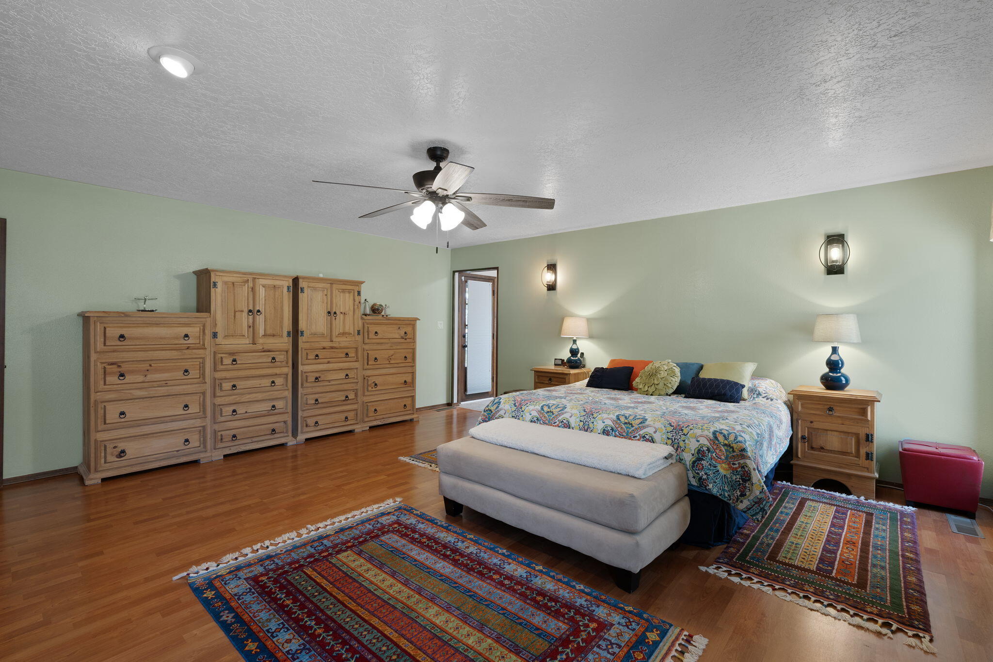 3001 LA VILLITA Place NE