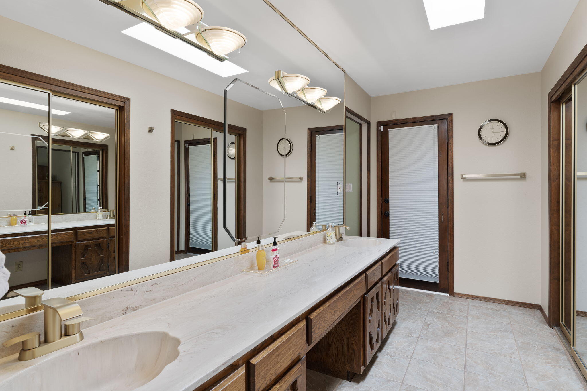 3001 LA VILLITA Place NE