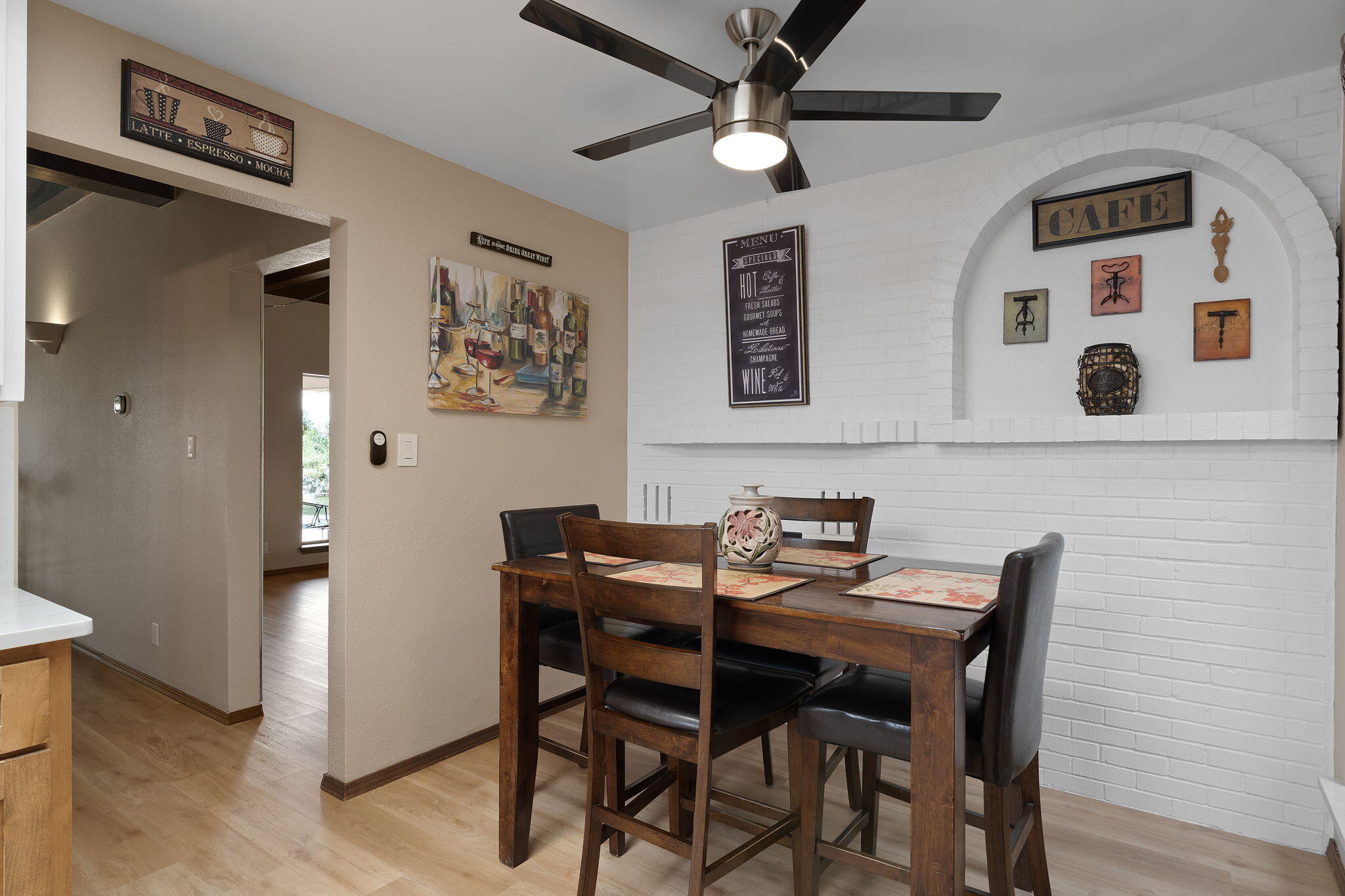 3001 LA VILLITA Place NE