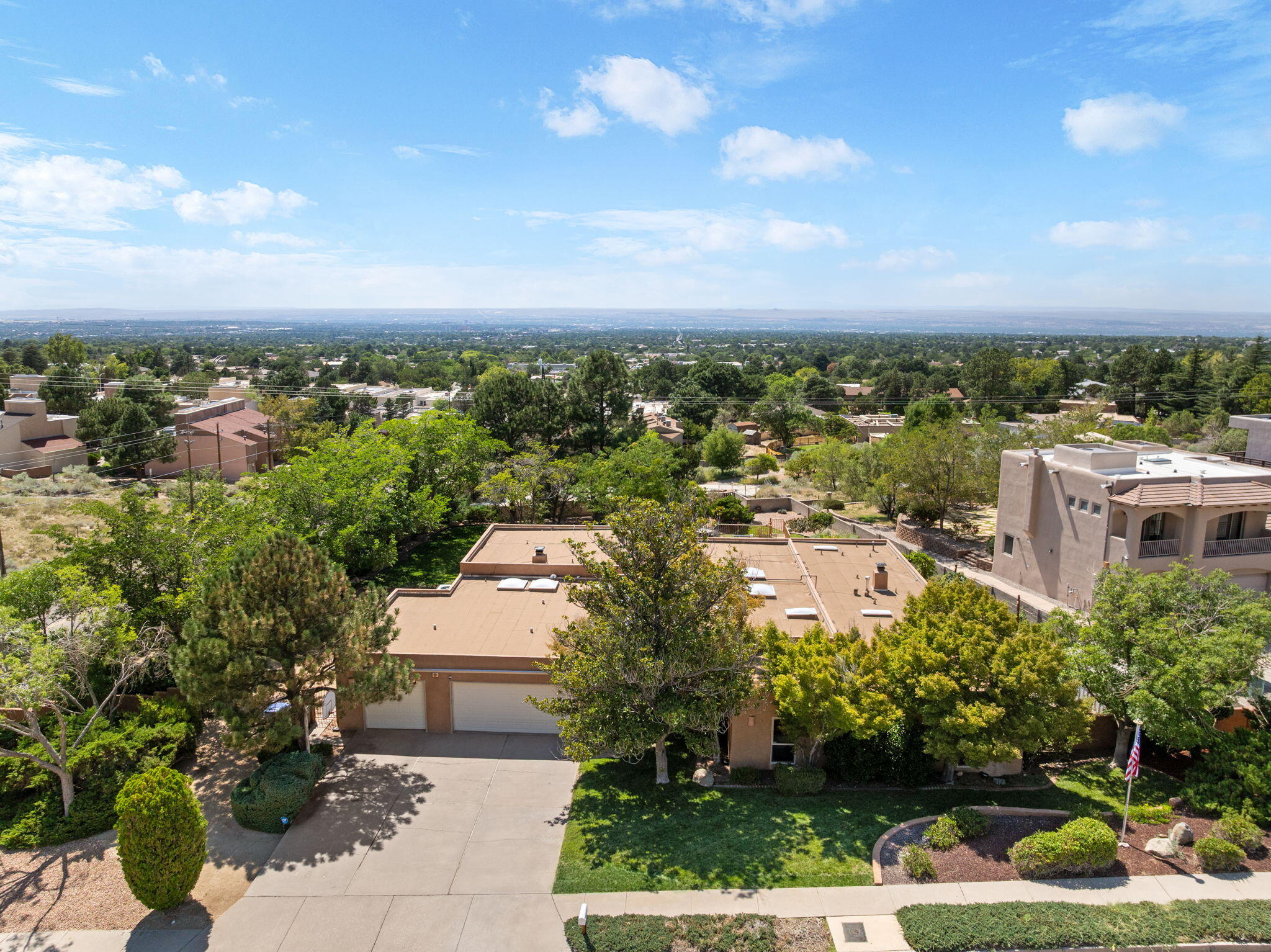 3001 LA VILLITA Place NE