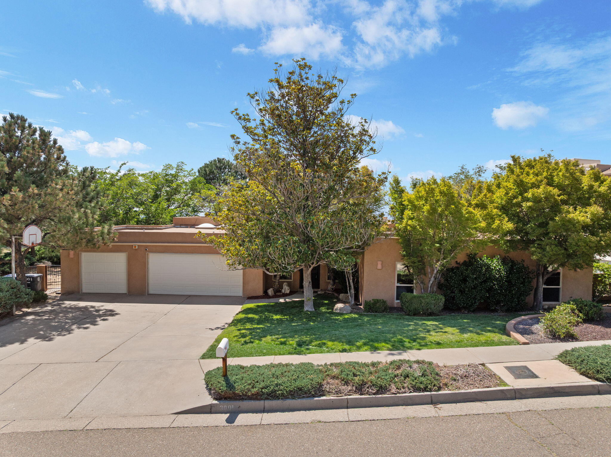 3001 LA VILLITA Place NE