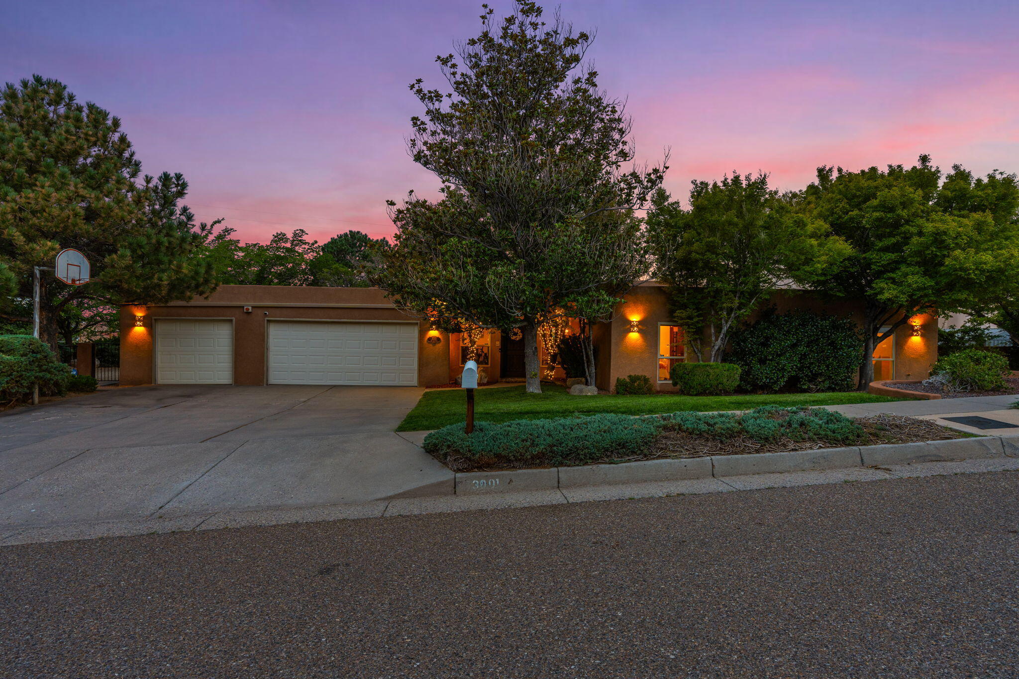 3001 LA VILLITA Place NE