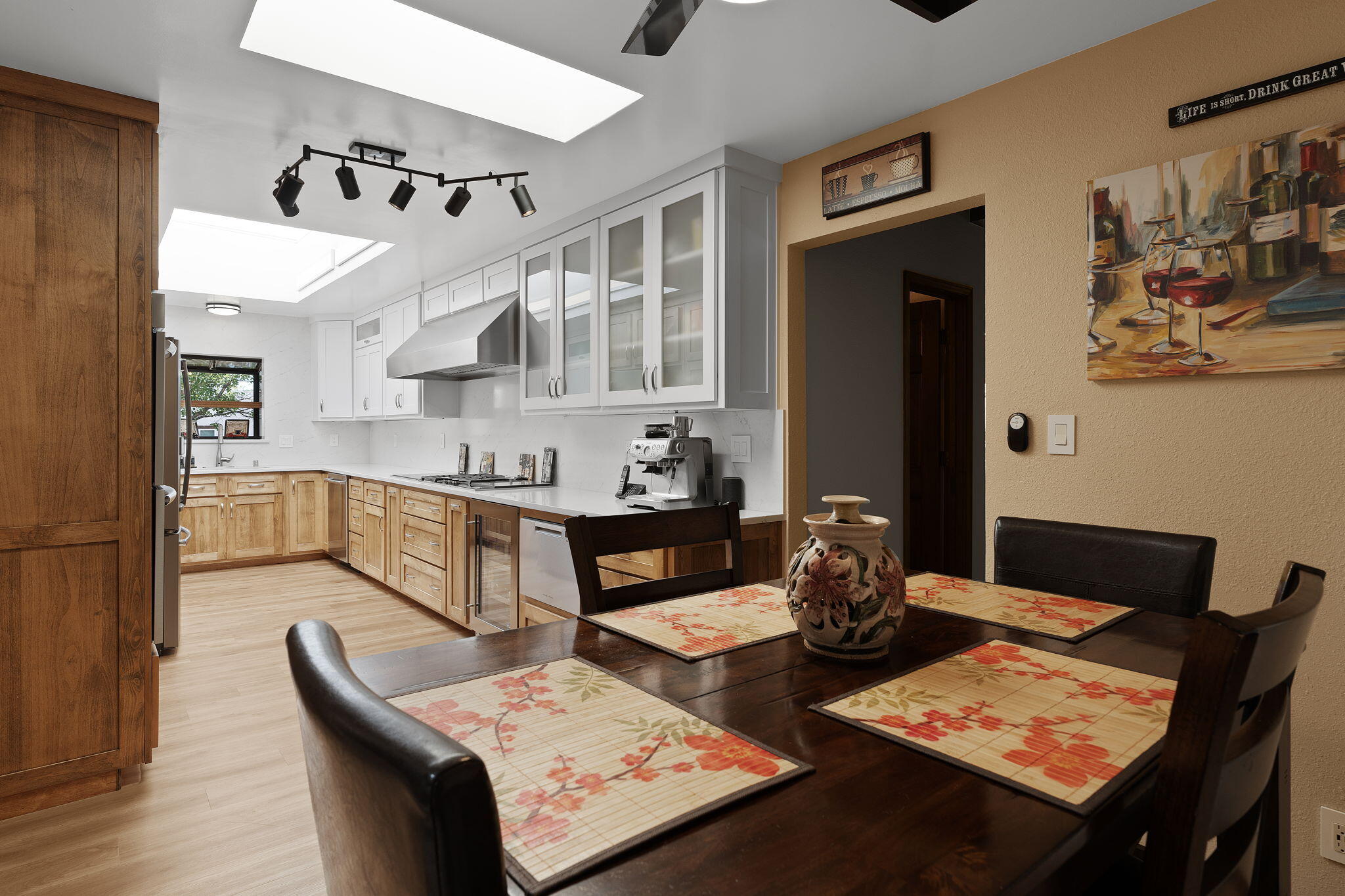 3001 LA VILLITA Place NE