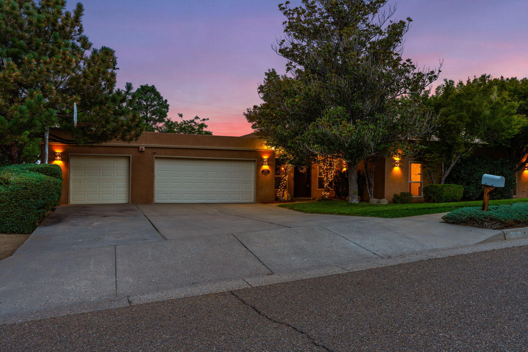3001 LA VILLITA Place NE