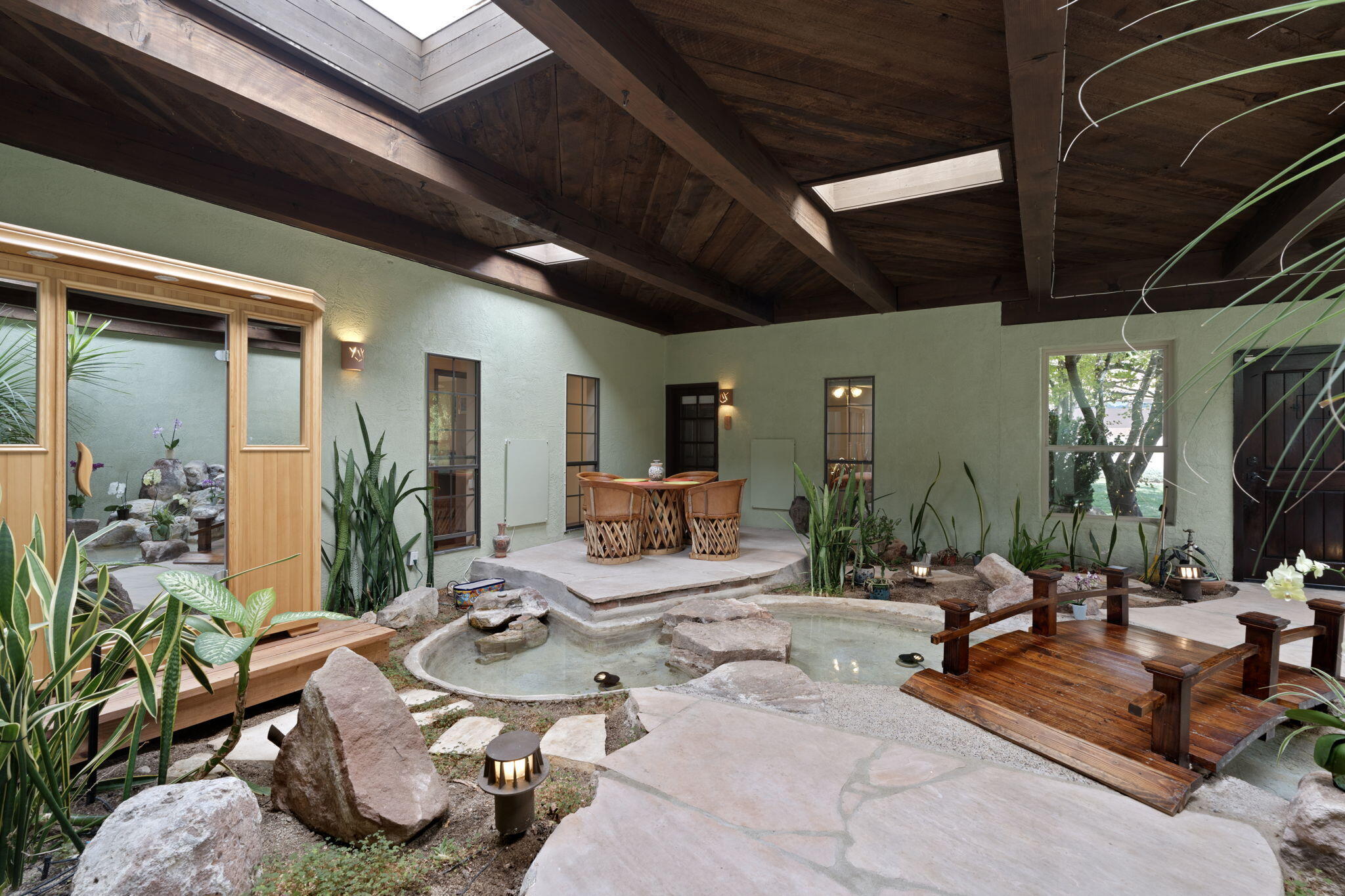 3001 LA VILLITA Place NE