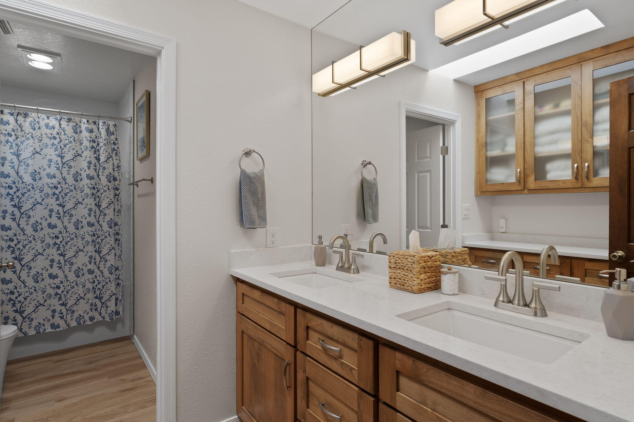 3001 LA VILLITA Place NE