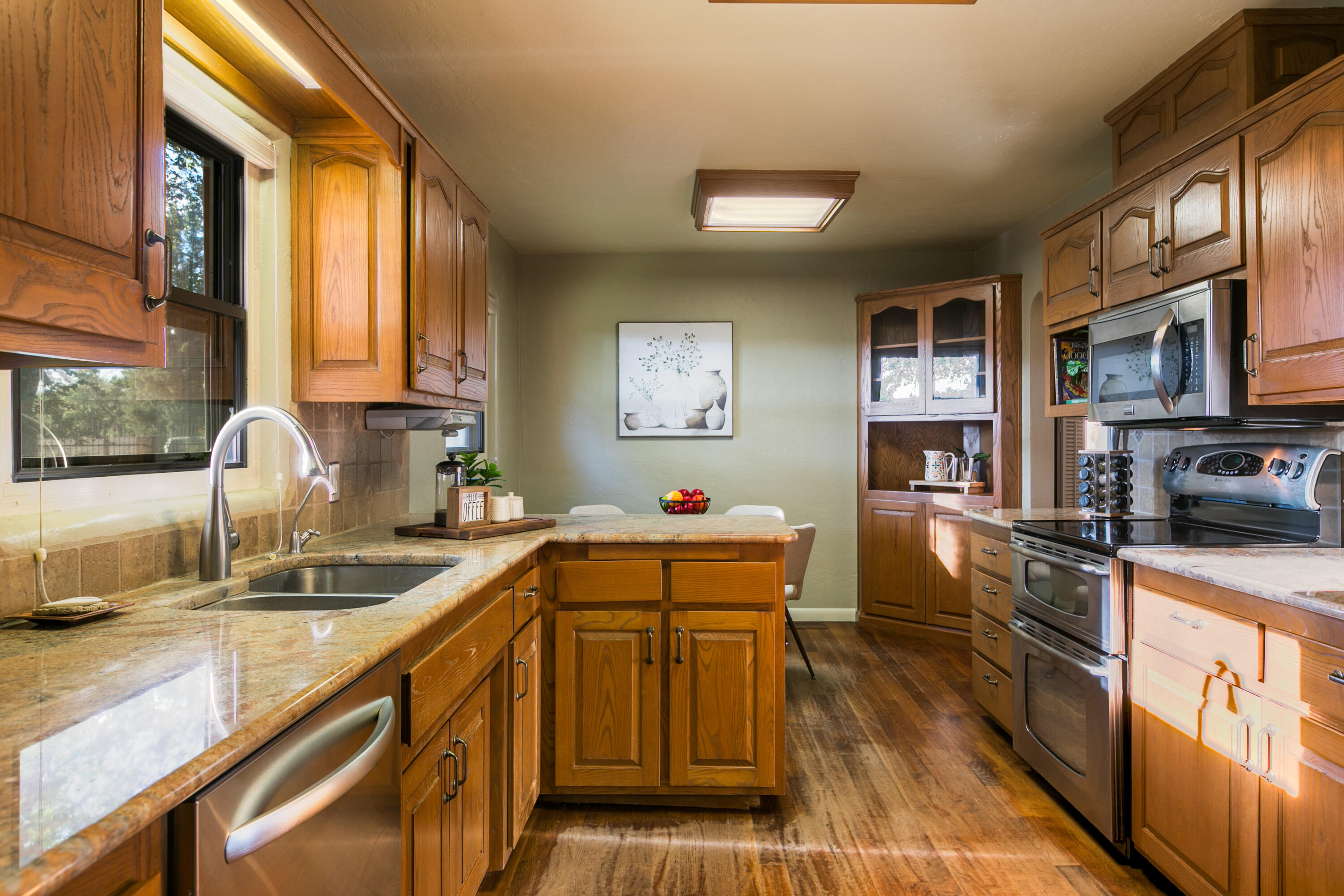 2830 RIO BRAVO Boulevard SW