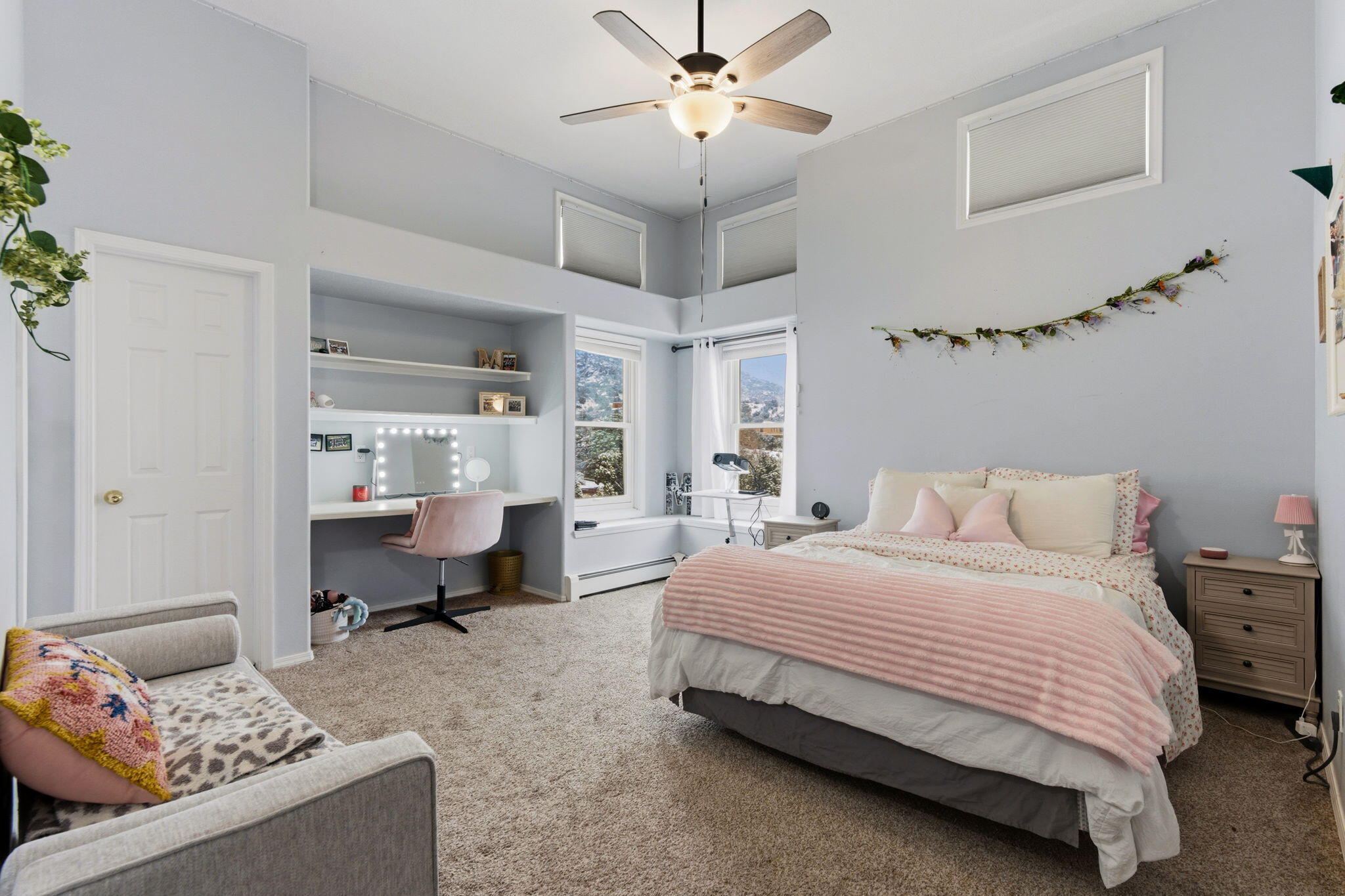 18 Tierra Monte Street NE