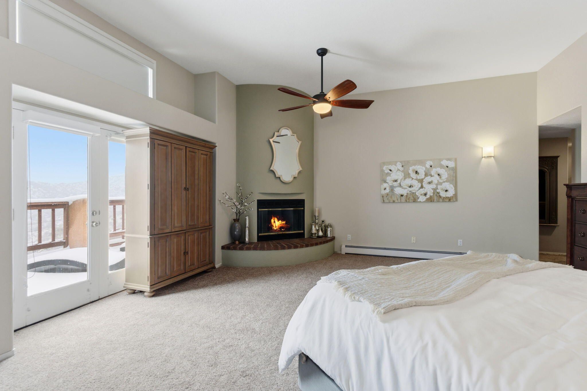 18 Tierra Monte Street NE