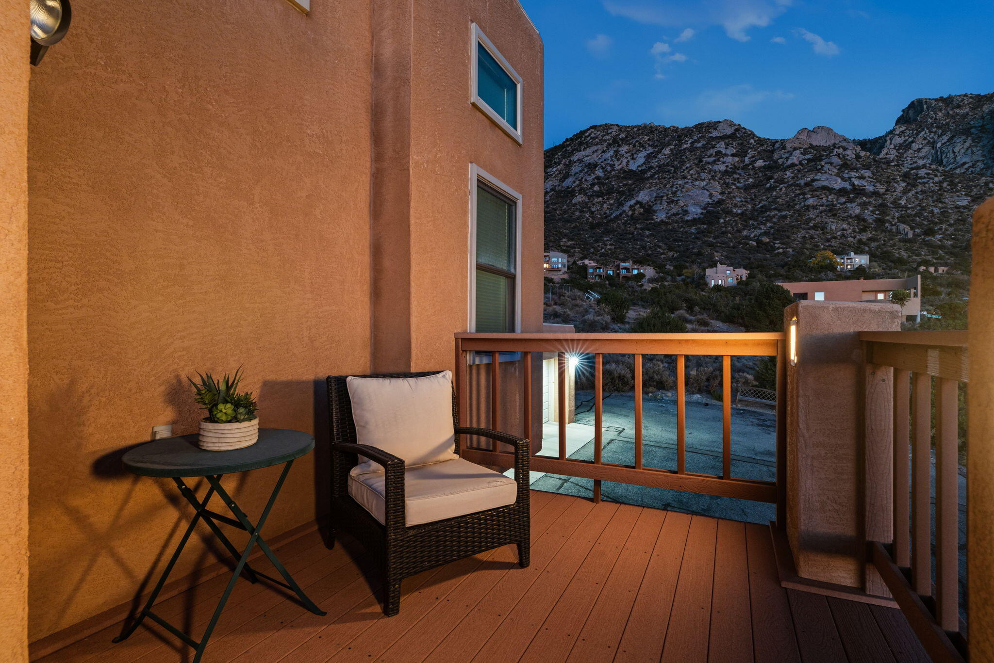 18 Tierra Monte Street NE