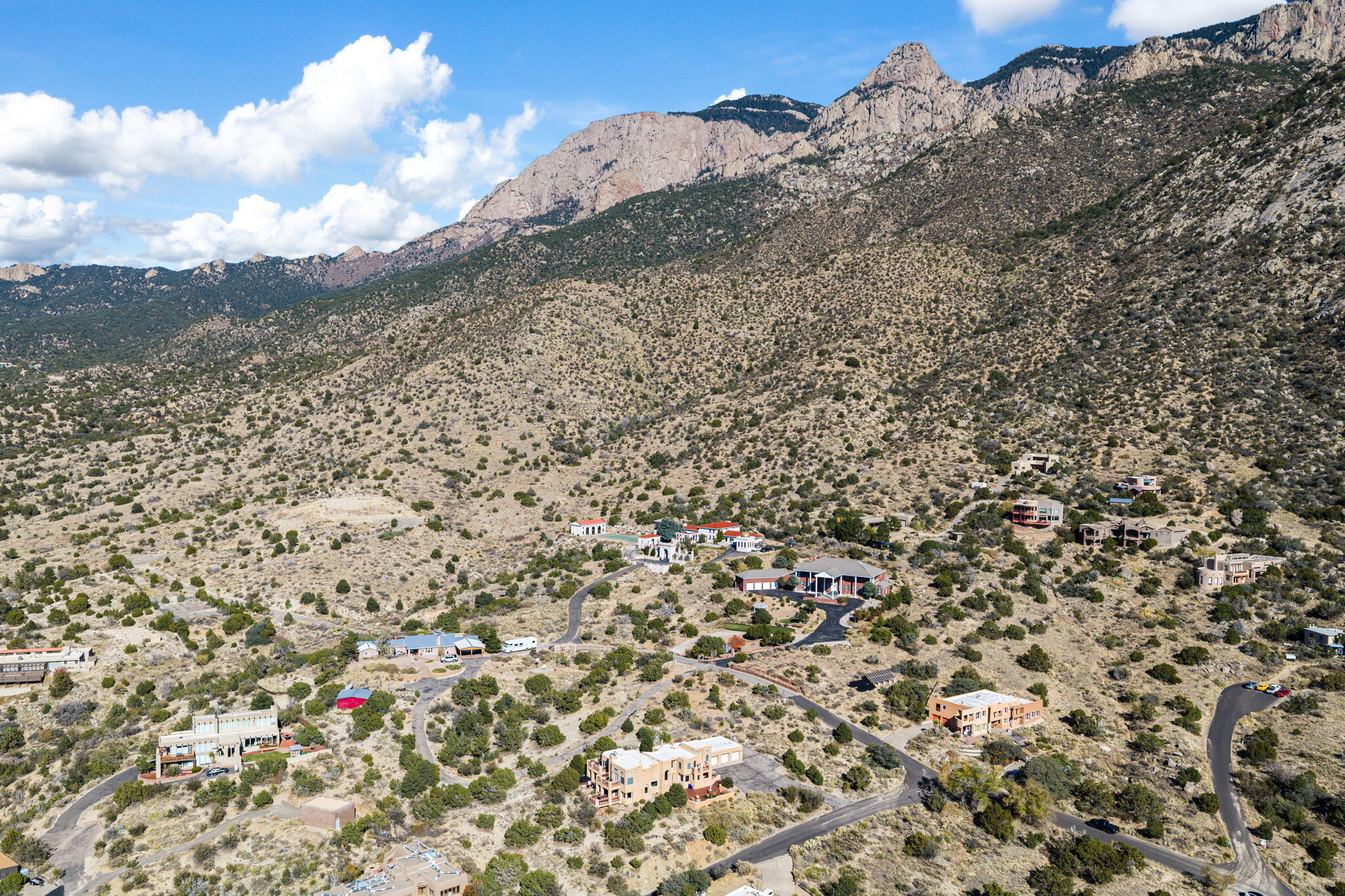 18 Tierra Monte Street NE