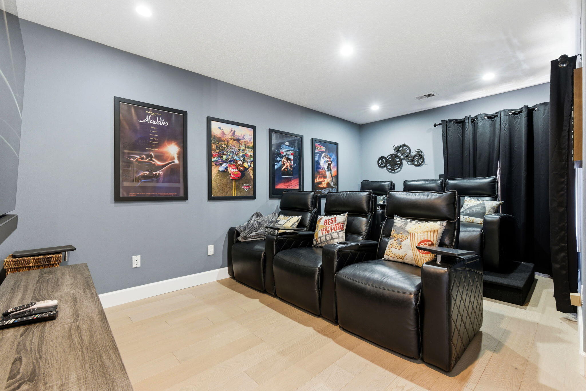 18 Tierra Monte Street NE